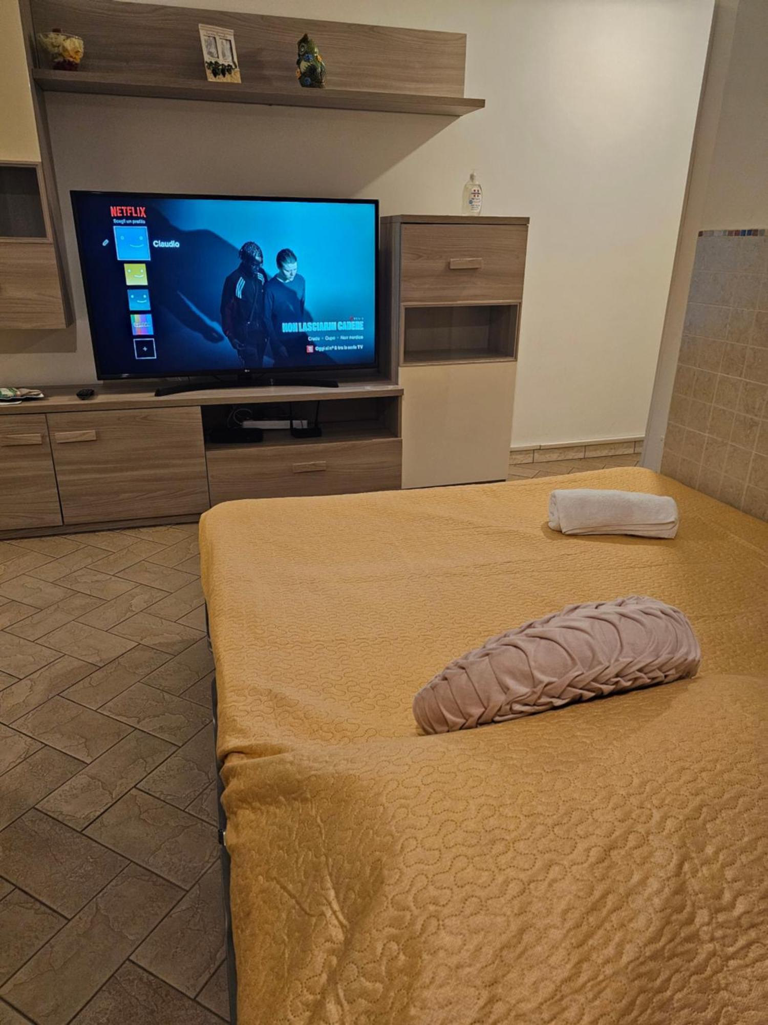 Claudio'S Home Airport ฟิวมิชีโน ภายนอก รูปภาพ